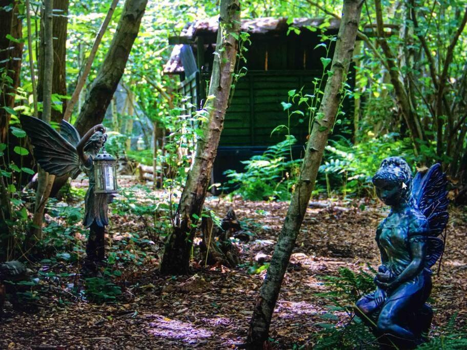 Cosy Woodland Romantic Retreat With Log Fires And Nature Sturry Eksteriør billede